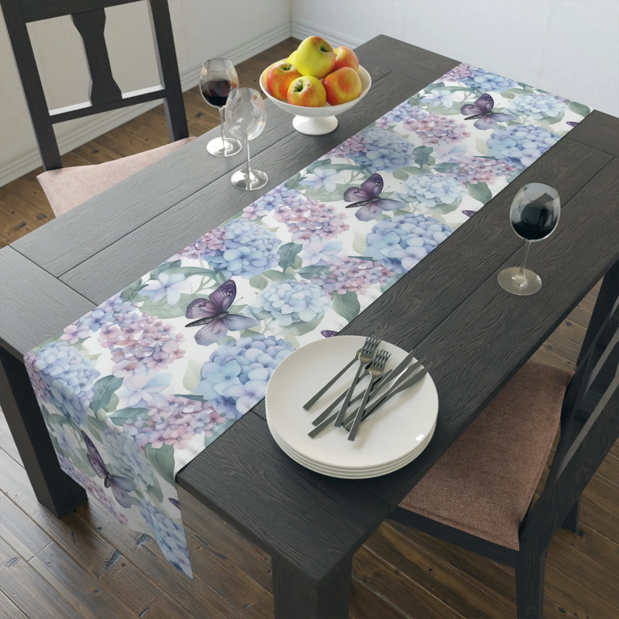 Summer Table Runner / Hydrangea Butterfly Table Runner