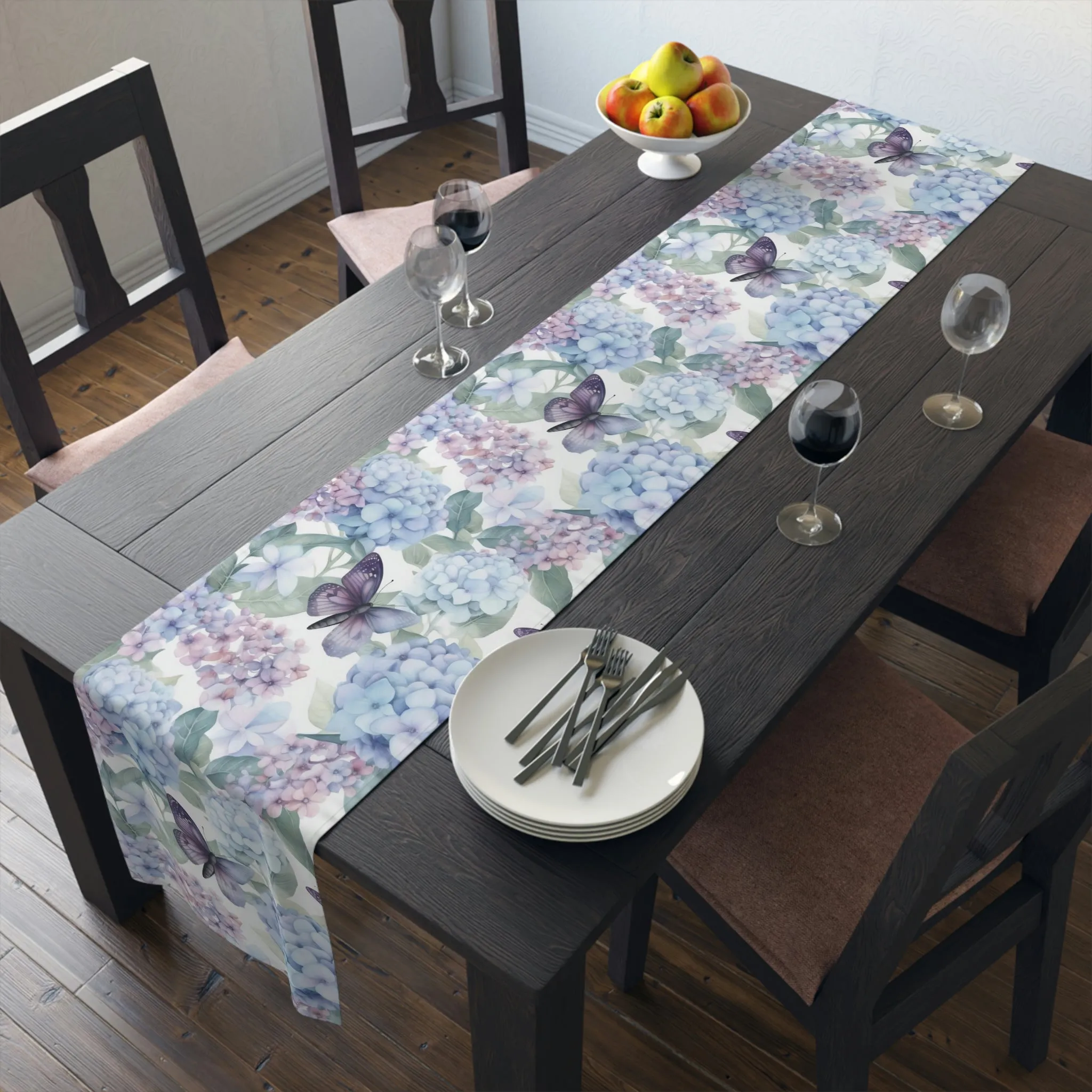 Summer Table Runner / Hydrangea Butterfly Table Runner